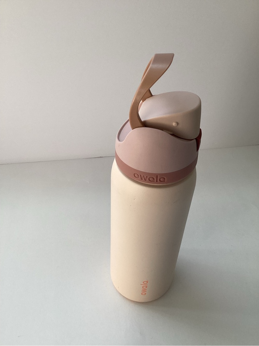 Owala Pink & Cream Insulated Bottle with Flip Straw Lid